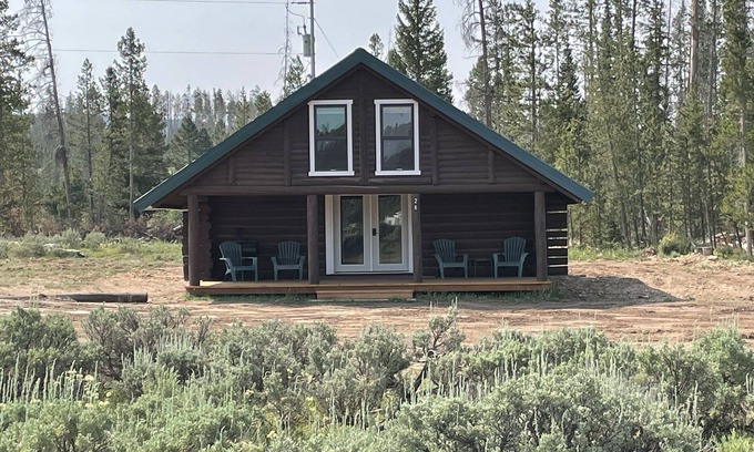 Ryan Park House | Platte Valley Cabins Ryan Park,WY