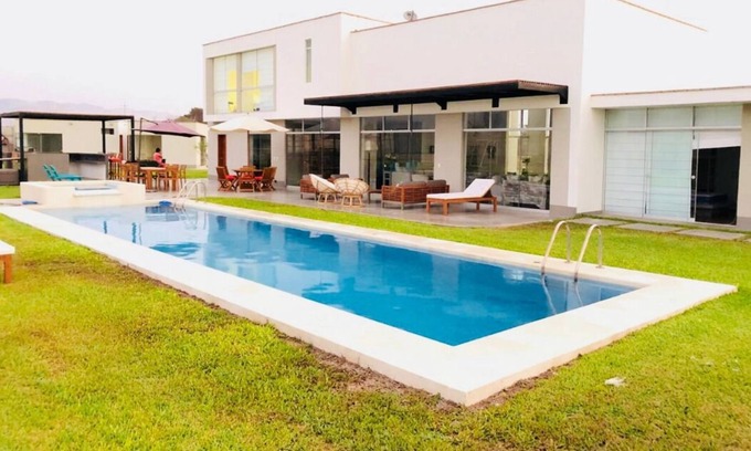 Distrito de Chilca House | Playa Campo Ecological House of 5,500 m2 for 20 people