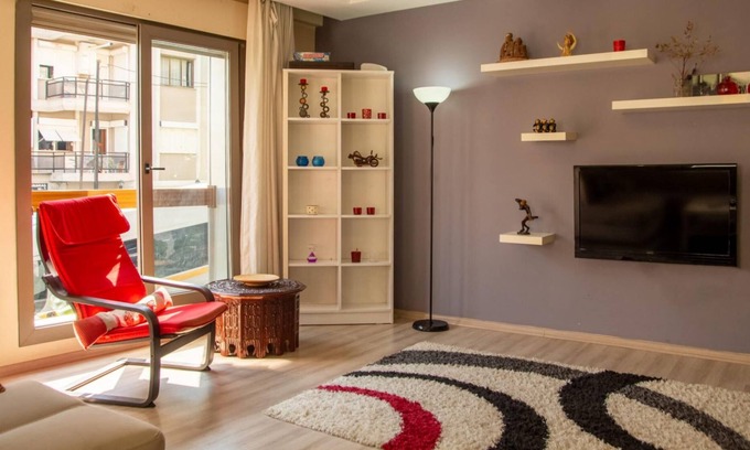Karabaglar Apartment | Pleasant and Central Flat with Balcony in Izmir