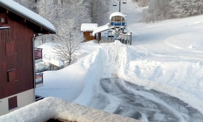 Hirmentaz Apartment | Pleasant studio for 4 people, family ski resort Bellevaux Hirmentaz.