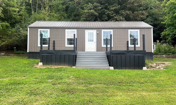 Fayetteville House | Please send a message for further info on booking option’s.