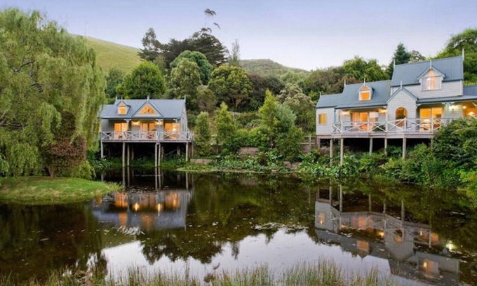 Apollo Bay Cottage | Plum Tree Cottage - Apollo Bay