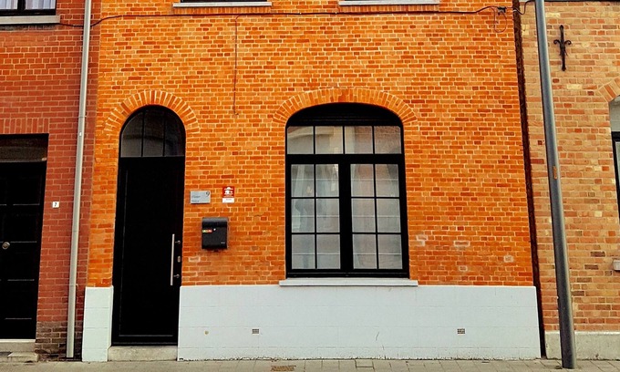 Ieper House | Plumer House stately mansion
