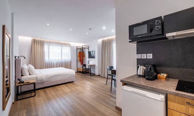 Nea Smirni House | Pnoe Urban Living