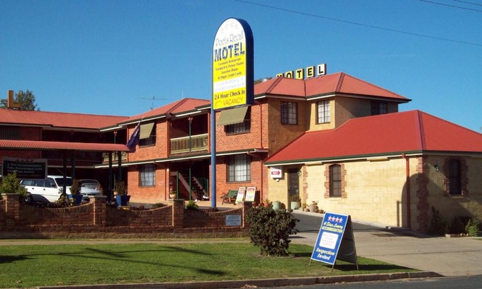 Gundagai Hotel | Poet's Recall Motel