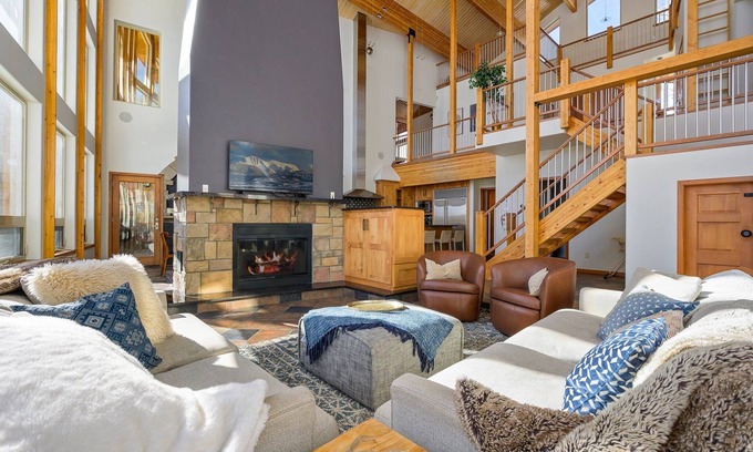 Granby House | Pole Creek Luxury Home 2940 On Golf Course I Hot Tub I Views I Best Price I Discounted Attractions