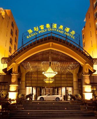 Yunyan District Resort | Poly Hotspring Guiyang Hotel