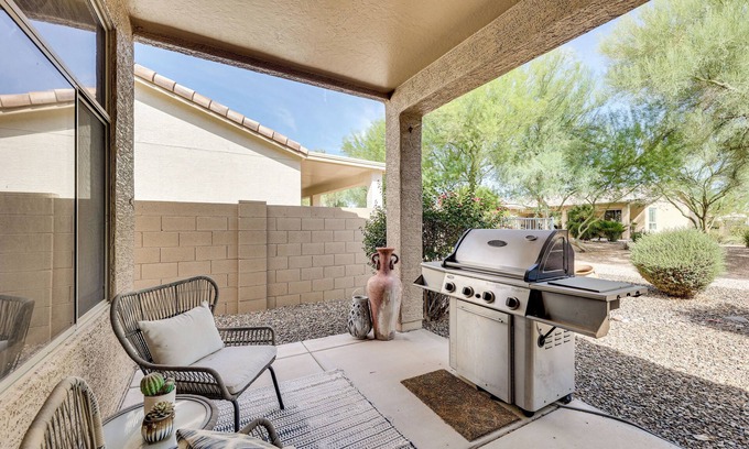 Oakwood House | Pool Access: Oakwood Home in Sun Lakes
