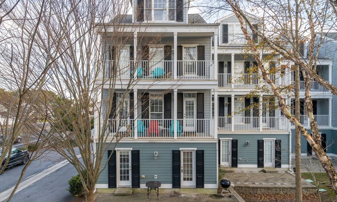 Dodds Addition House | Pool and 3.5 blocks to the beach. Rehoboth/Dewey House.