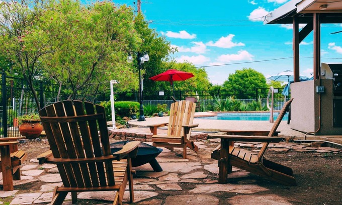 Cedar Hill House | Pool, Hot Tub, Games | Pet-Friendly | 5 Min to Lake!