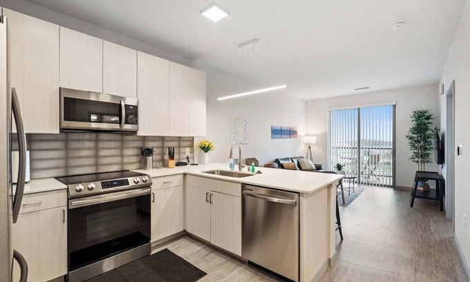 Madison Apartment | Pool. In-Unit Washer & Dryer. Garage Parking.