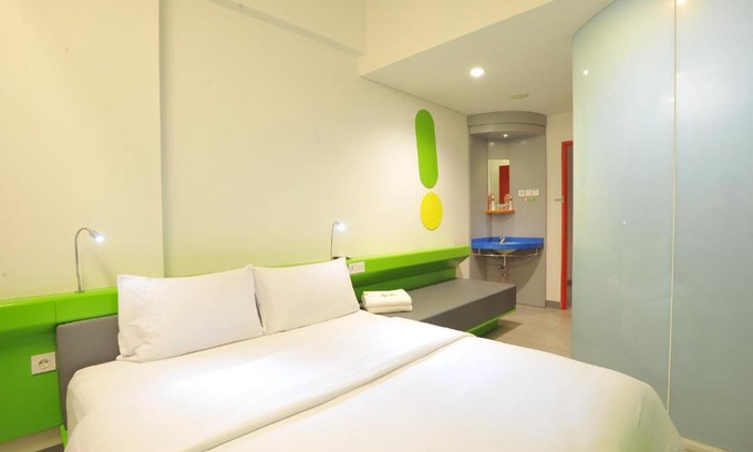 Darmo Hotel | POP! Hotel Diponegoro