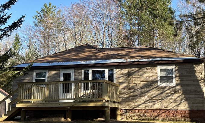 Ontonagon House | Porcupine Place- Remodeled 3 bedroom in Upper Peninsula's "Pure Michigan"