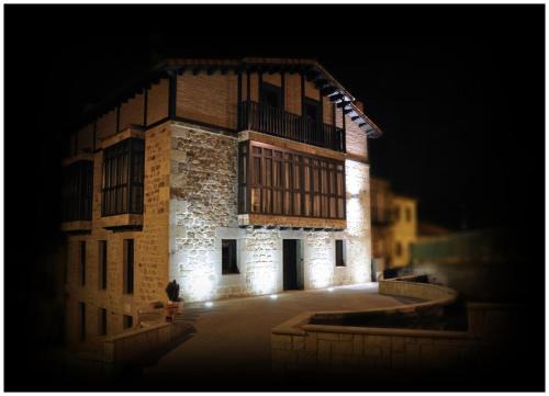 Covaleda House | Posada Dos Aguas