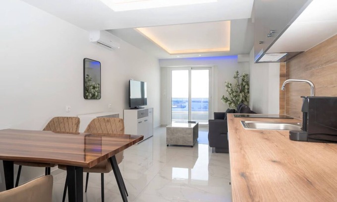 Katerini Apartment | Poseidon 1 : Seaside 2nd-Floor Retreat with Sea View near the beach!