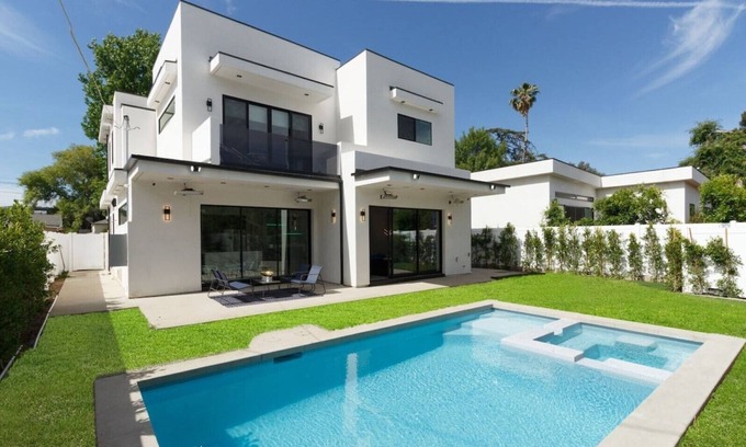 Encino Villa | Posh Luxury Modern Home with Pool Spa and Rooftop Deck