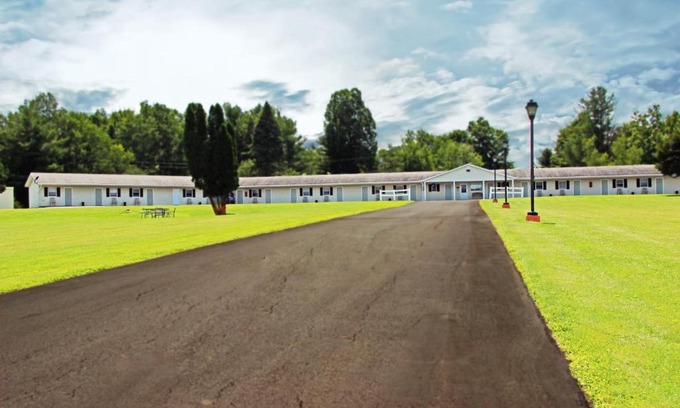 Potsdam Hotel | Potsdam Inn