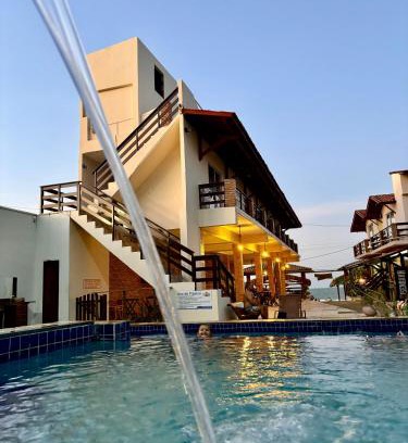 Baleia Hotel | Pousada e Restaurante Altas Horas Beach