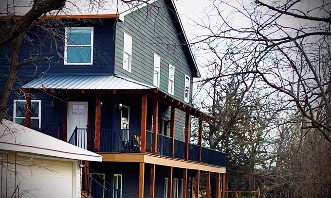 Stearns County Cabin | Powder Ridge Ski Hill Area! Spacious & Secluded 6-bedroom cabin/house Kimball