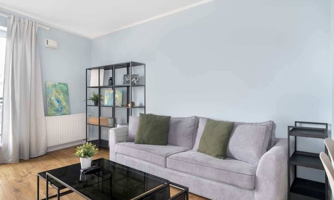 Jezyce Apartment | Poznańska 3 | Bright Apartment near the centre