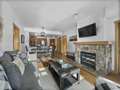 Copper Mountain Village Apartment | PP416 Passage Point condo
