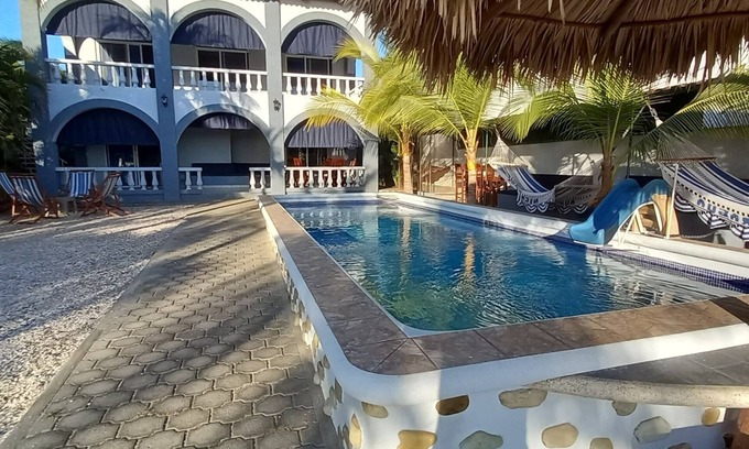 Managua House | Praga home beachfront with large pool
