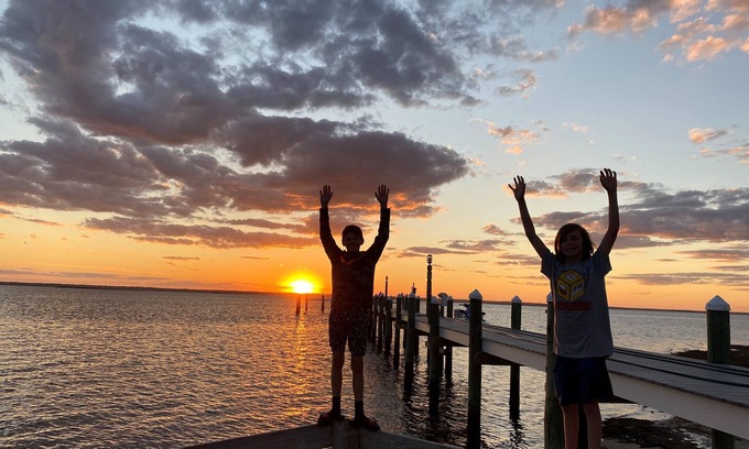 North Beach House | Pre-Season June is the best time with walk to beach and bay 1/2 block either way
