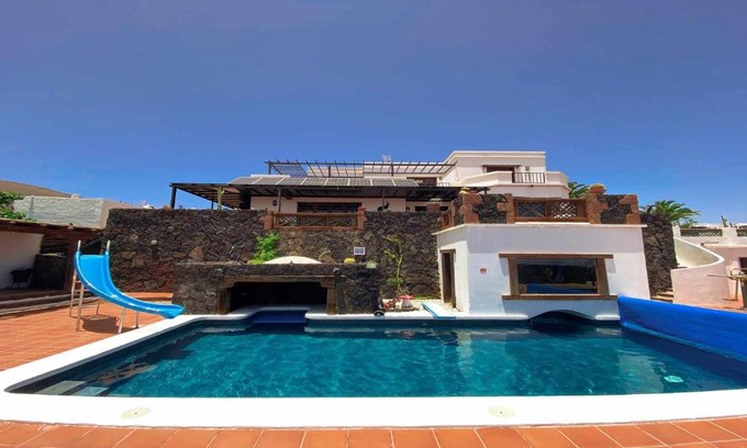 La Asomada Villa | Preciosa Casa Cristian y María con piscina privada