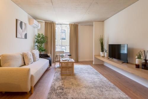Paranhos Apartment | Premium Apartments with Garage by HostWise