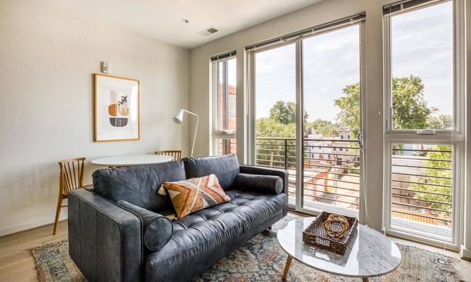 H Street Corridor Apartment | Premium H Street 1BR w/W/D, nr Light Rail Station & Buses, by Blueground