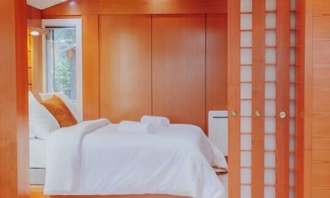 Gif-sur-Yvette Apartment | Premium Spa Chalet | Sauna & Jacuzzi | 20min Paris