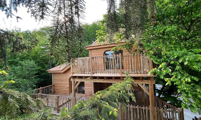 Illoud Ski Chalet | Prenez de la hauteur dans Le Château Des Féés