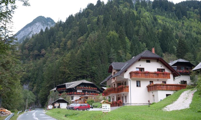 Solcava House | Prenočišča Valentina