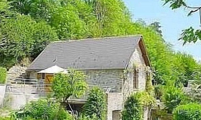 Clecy Cottage | Pretty Cottage In The Hearth Of Normandy