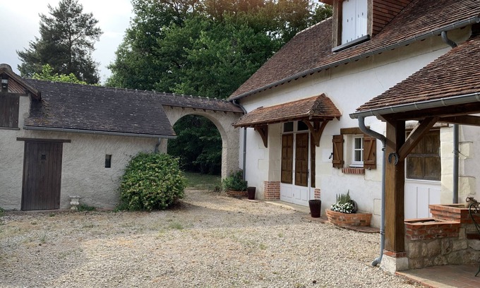 Pouille House | Pretty country house
