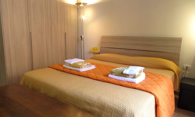 Paola Apartment | Pretty Cozy Studio Apartment in Paola