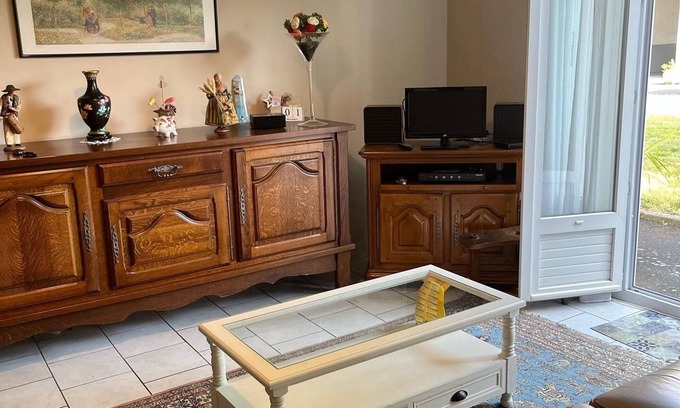 Brive-la-Gaillarde Apartment | Pretty garden apartment in peaceful residence