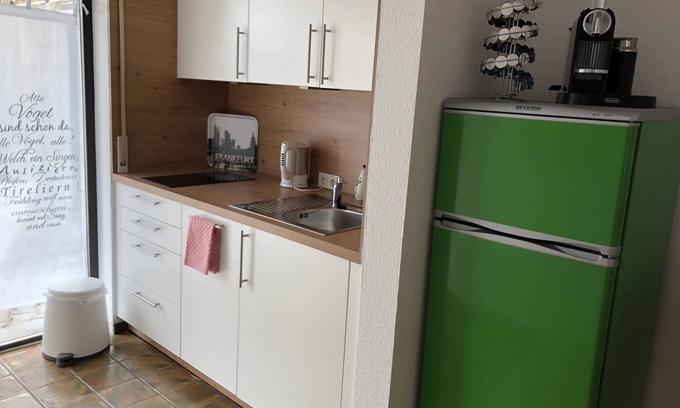 Limburg an der Lahn Apartment | Pretty holiday apartment in center of Limburg incl. eBike loading/storage room