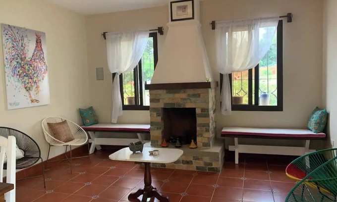 Ciudad Vieja House | Pretty house with a most beautiful view of mountains and volcanoes!