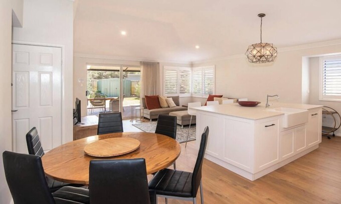 Prevelly House | Prevelly Beach House | Walk to the beach