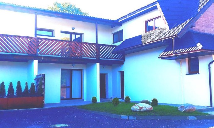 Pavcina Lehota Apartment | Priestranný apartmán Rena v malebnom apartmánovom dome Hôrky pri svahu v Pavčinej Lehote