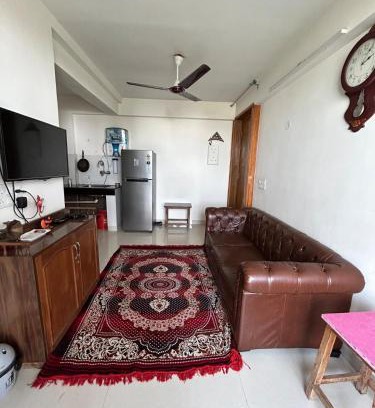 Dwarka Apartment | Prime loc fully furnished 1BHK Dwarka Sector 23B
