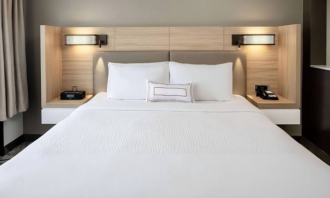 Donelson Resort | Prime Location in Nashville! Kitchenette, Pool, Pet-friendly, Free Parking!