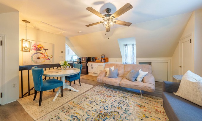 Princeton Junction House | Prime Location, Private Loft Apartment. Well-Appointed for Comfort & Convenience