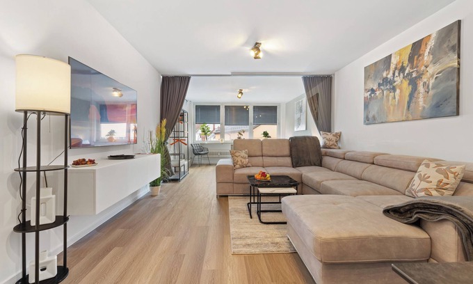 Lechhausen-West House | Primero Relax-Home I 92sm Parking Balcony Elevator 7P. I A8 - Fuggerei