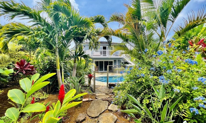 Princeville House | Princeville Retreat. Private pool and hot tub, AC. Walk to Princeville Center.