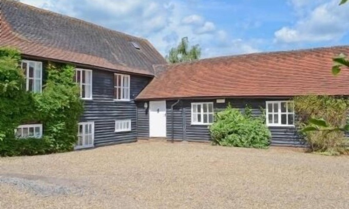 Leigh House | Priory Barn - ideal for large family groups. Sleeps 8/9 adults plus 3 children
