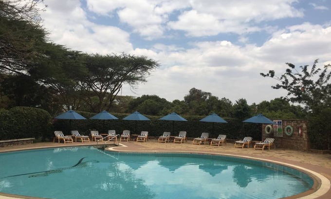 Maasai Mara Cabin | Pristine Eco Safari Lodge Offering Relaxed Pace & Intimate Wildlife Interaction