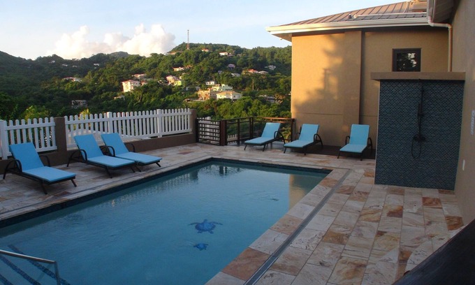 Calivigny Villa | Pristine Modern 2-Bedroom Villa with Beautiful Outdoor Entertainment Area