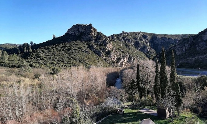 Villeseque-des-Corbieres Apartment | Private River Swimming with stunning views and hot tub